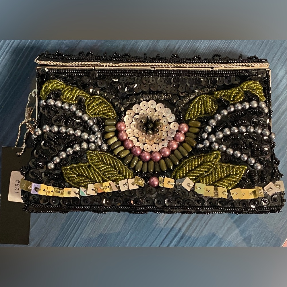 Moni Couture Beaded Evening Bag with Chain Shoulder Strap.Magnetic closure. New